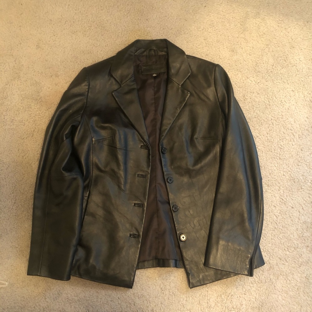 ✨HP✨ Jaclyn Smith Black Genuine Leather Jacket